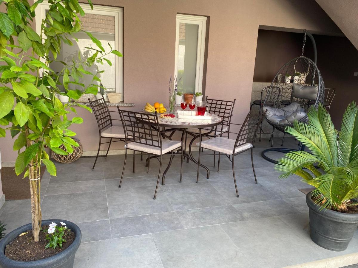 Apartman Lovric Ðakovo 外观 照片