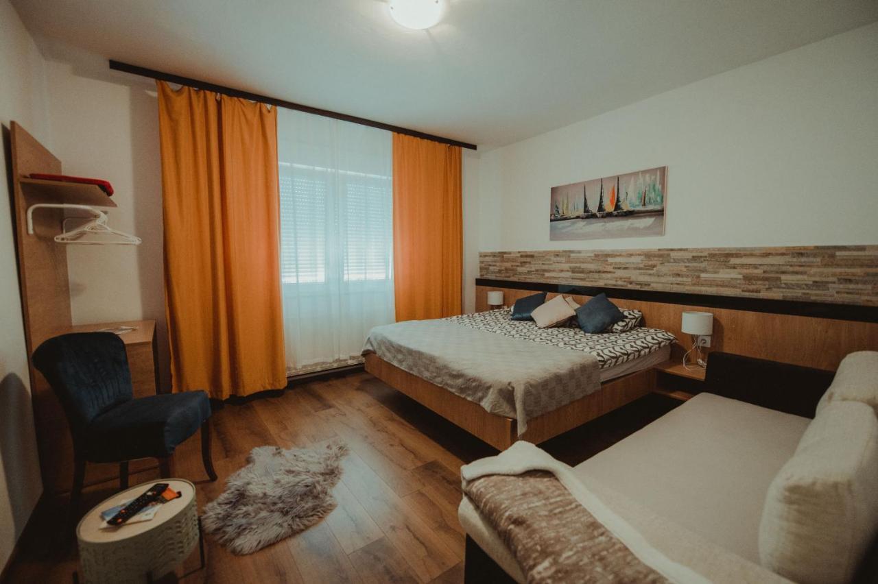 Apartman Lovric Ðakovo 外观 照片