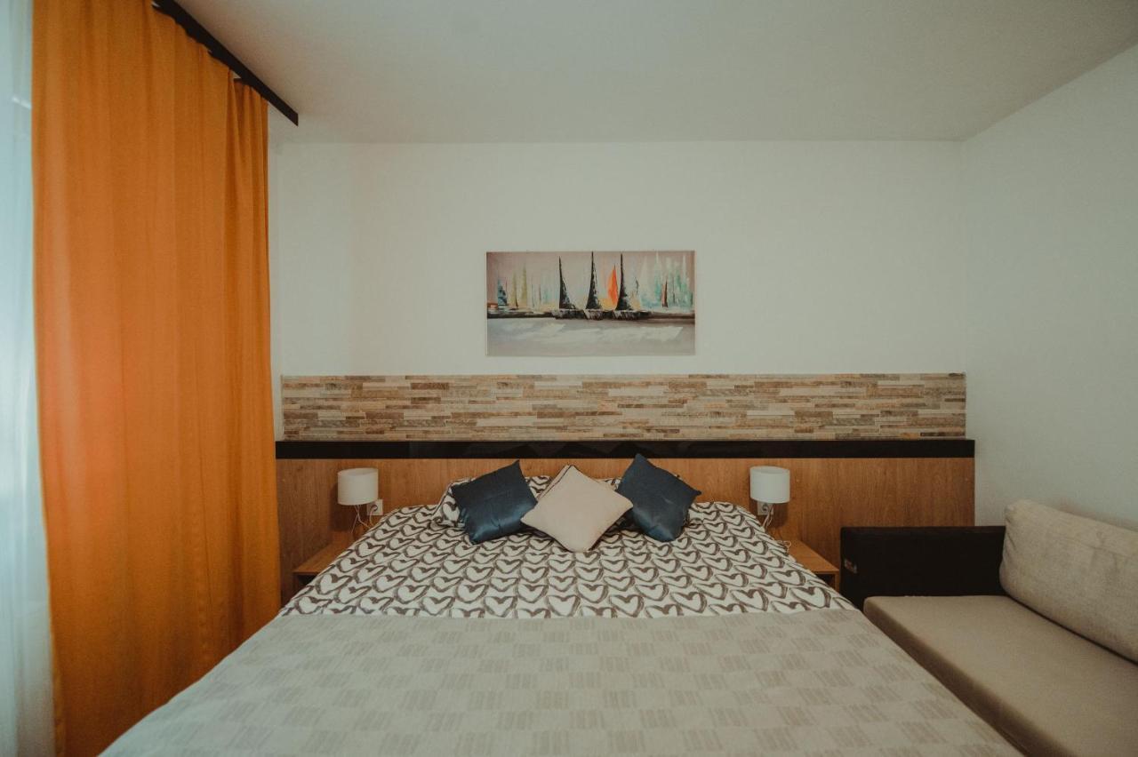 Apartman Lovric Ðakovo 外观 照片