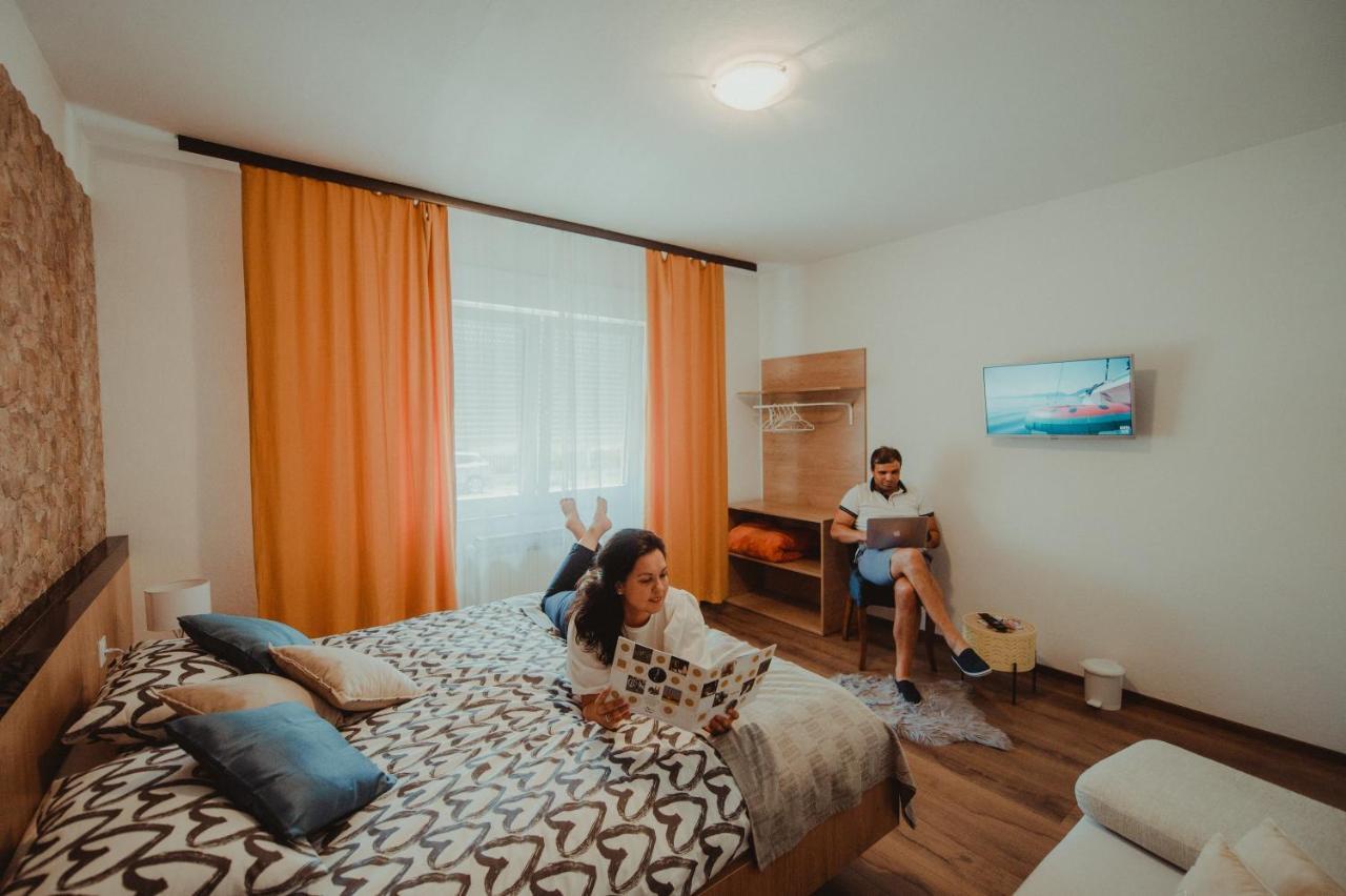 Apartman Lovric Ðakovo 外观 照片