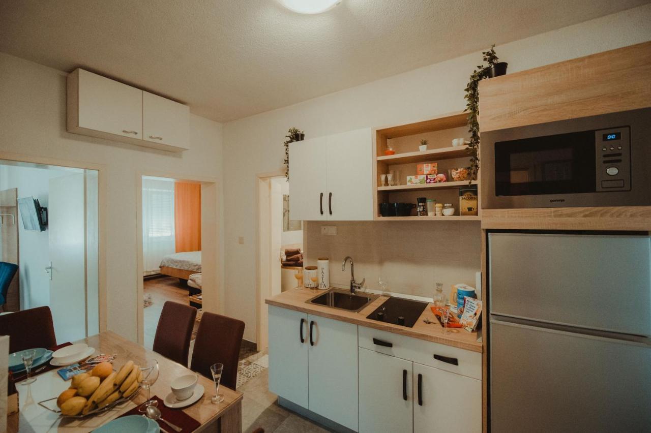 Apartman Lovric Ðakovo 外观 照片