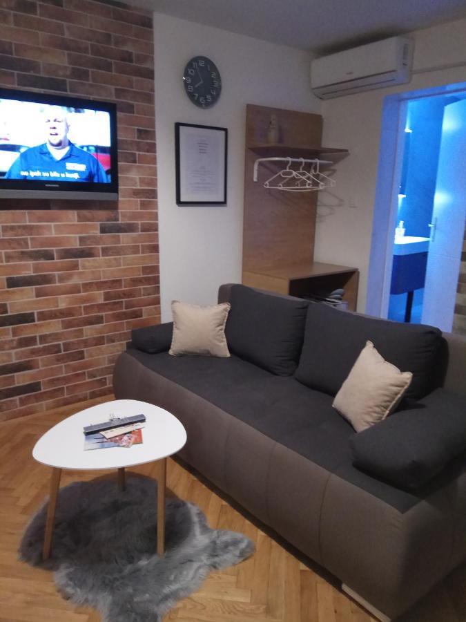 Apartman Lovric Ðakovo 外观 照片